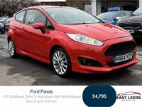 Used Ford Fiesta Zetec 125 HP (91 kW) 2014 Red Hatchback