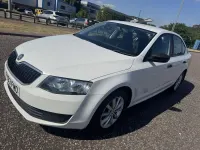 Used Skoda Octavia SE 105 HP (77 kW) 2013 White Hatchback