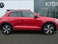 Used VW T-Roc R-line 150 HP (110 kW) 2023 Red SUV