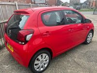 Used Peugeot 108 Active 68 HP (50 kW) 2017 Red Hatchback