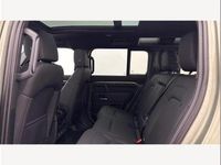 New Land Rover Defender SE Dynamic 344 HP (253 kW) 2025 Green SUV