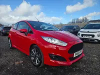 Używany Ford Fiesta ST-Line 125 KM (91 kW) 2016 Czerwony Hatchback