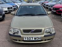 Used Volvo S40 122 HP (89 kW) 2001 Beige Sedan