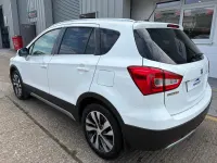 Used Suzuki SX4 SZ5 140 HP (102 kW) 2018 White Hatchback