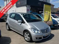 Begagnad Mercedes A160 Avantgarde 82 HK (60 kW) 2012 Silver Halvkombi