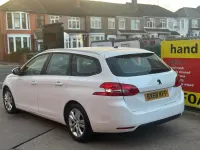 Used Peugeot 308 Active 130 HP (95 kW) 2018 White Estate