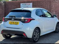 Used Toyota Yaris Design 116 HP (85 kW) 2020 White Hatchback