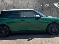 Used Mini Cooper Exclusive 135 kW (184 HP) 2025 Green Hatchback