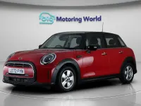 Usado Mini Cooper Classic 136 HP (100 kW) 2022 Vermelho Citadino