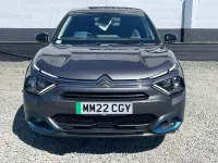 Używany Citroën e-C4 Shine 100 kW (136 KM) 2022 Szary Hatchback