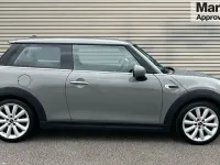 Używany Mini Cooper Classic 136 KM (100 kW) 2019 Szary Hatchback