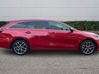 Używany Kia Ceed 138 KM (101 kW) 2025 Czerwony Hatchback