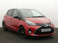 Used Toyota Yaris Design 100 HP (73 kW) 2016 Red Hatchback