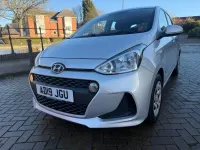 Gebraucht Hyundai i10 SE 66 PS (48 kW) 2019 Silber Kleinwagen