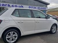 Used Skoda Fabia SE 75 HP (55 kW) 2018 White Hatchback