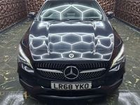 Usado Mercedes CLA220 AMG line 170 HP (125 kW) 2019 Sedan