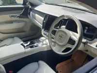New Volvo V90 Plus 350 HP (257 kW) 2026 Silver Estate