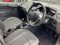 Usado Ford Fiesta Zetec 101 HP (74 kW) 2017 Citadino