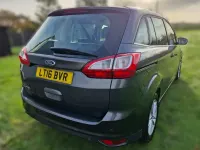 Usado Ford Grand C-Max Zetec 120 HP (88 kW) 2016 Cinzento Monovolume