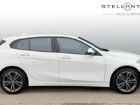 Used BMW 118 Sport Line 136 HP (100 kW) 2021 White Hatchback