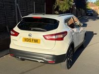 Used Nissan Qashqai Tekna 130 HP (95 kW) 2015 White SUV