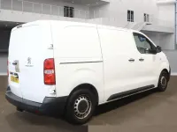 Second-hand Peugeot Expert 115 CP (84 kW) 2018 Alb Van