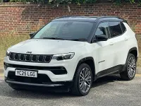 Used Jeep Compass Altitude 2025 White/black SUV