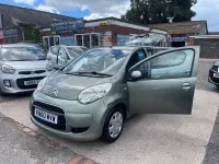 Begagnad Citroën C1 VTR Sport 68 HK (50 kW) 2010 Grön Halvkombi