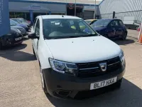 Used Dacia Sandero Acces 75 HP (55 kW) 2017 White Hatchback