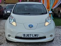 Used Nissan Leaf Tekna 80 kW (109 HP) 2017 White Hatchback