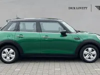 Used Mini Cooper Classic 134 HP (98 kW) 2023 Green Hatchback