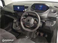 New Peugeot Partner 101 HP (74 kW) 2025 White MPV