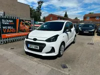 Used Hyundai i10 67 HP (49 kW) 2017 White Hatchback
