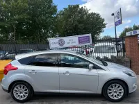 Used Ford Focus Titanium 125 HP (91 kW) 2011 Silver Hatchback