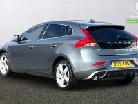Used Volvo V40 R-Design 122 HP (89 kW) 2019 Hatchback