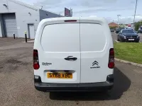 Used Citroën Berlingo 75 HP (55 kW) 2018 White MPV