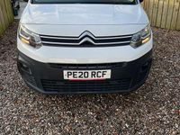 Used Citroën Berlingo 100 HP (73 kW) 2020 White MPV