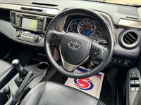 used Toyota RAV4 2.2 D-4D Invincible 5dr