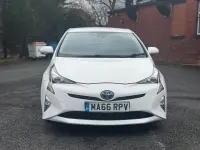 Used Toyota Prius Active 2016 White Hatchback