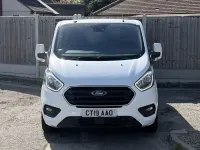 Used Ford Transit Custom Limited 130 HP (95 kW) 2019 White Van
