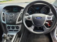 Used Ford Focus Zetec 98 HP (72 kW) 2014 White Hatchback