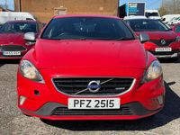 Used Volvo V40 R-Design 115 HP (84 kW) 2013 Red Hatchback