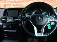 Begagnad Mercedes E220 AMG line 177 HK (130 kW) 2016 Vit Sportkupé