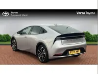 Used Toyota Prius 223 HP (164 kW) 2024 Silver Hatchback