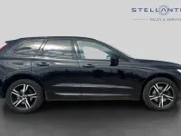 Used Volvo XC60 R-Design 247 HP (181 kW) 2020 Black SUV