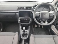 Używany Citroën C3 PureTech 83 KM (61 kW) 2023 Biały Hatchback