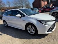 Used Toyota Corolla 122 HP (89 kW) 2020 White Estate