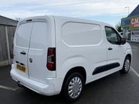 Used Vauxhall Combo Sportive 100 HP (73 kW) 2021 White Van