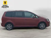 Begagnad VW Touran SE 105 HK (77 kW) 2013 Röd Minibuss