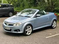 Second-hand Vauxhall Tigra Sport 125 CP (91 kW) 2005 Albastru Cabrio